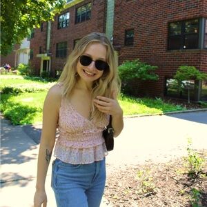 Meet your Posher, Ellie